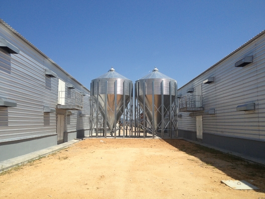 Q235B Galvanized Steel Poultry House / Chicken Coop Steel Frame With Bolts Connection