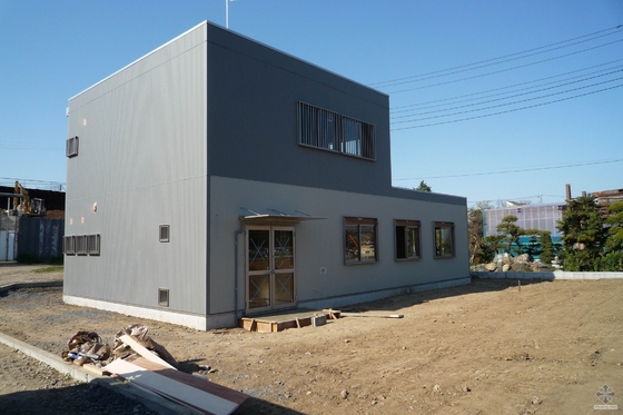 Custom Q355B Steel Commercial Building for Showrooms and 4S Shops